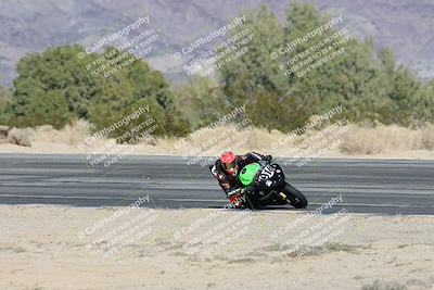 media/Dec-07-2025-CVMA (Sun) [[3e7d2de5dc]]/Race 8-Middleweight Shootout/